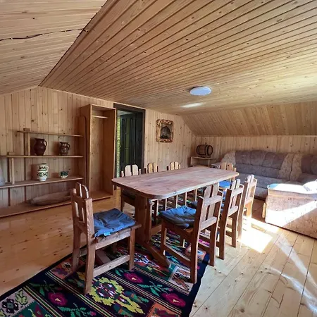 Nyaraló анничка
